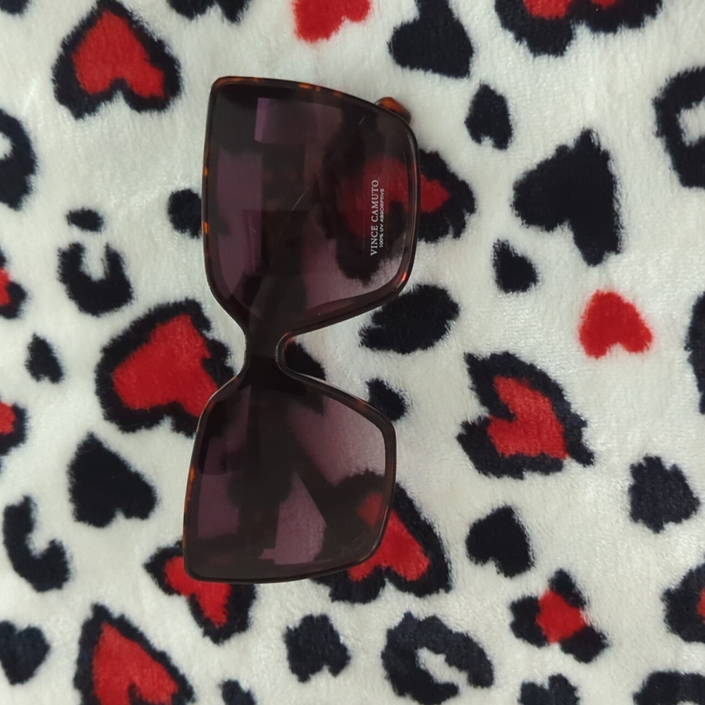 Vince Camuto Tortoise 🕶️VC999 🕶️ Sunglasses